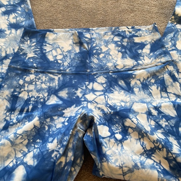 High Waisted Lululemon Leggings - Picture 4 of 8